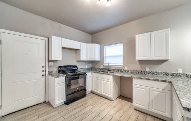 234  Gould St Unit 102, San Antonio, TX 78207 — photo 15