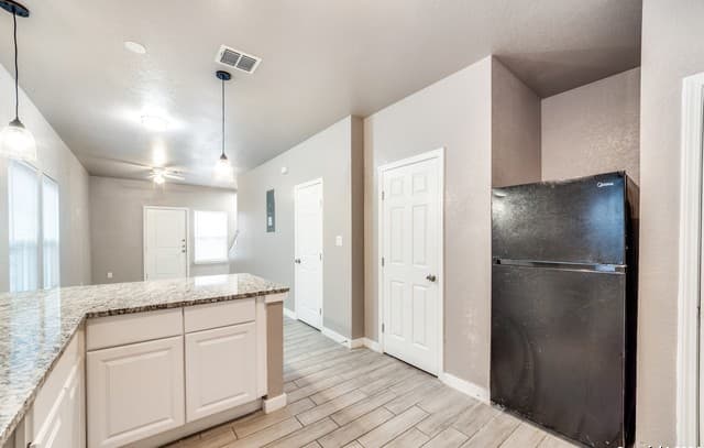 234  Gould St Unit 102, San Antonio, TX 78207 — photo 17