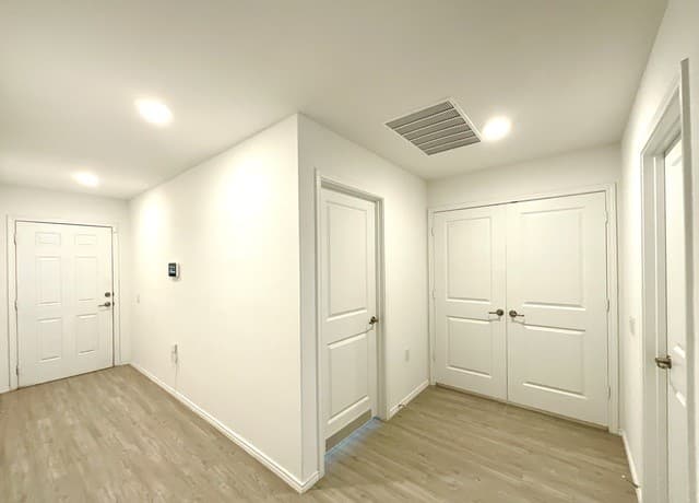 615  Bean Bend, San Antonio, TX 78221 — photo 5