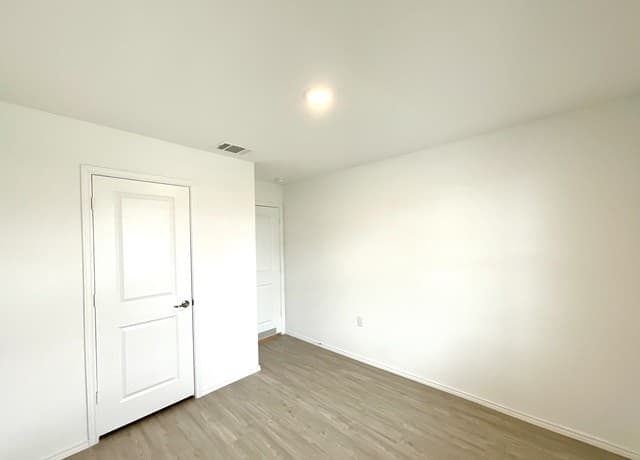 615  Bean Bend, San Antonio, TX 78221 — photo 8