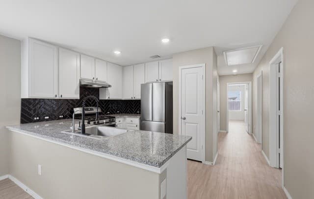 13810  Ostrich Run, San Antonio, TX 78252 — photo 2