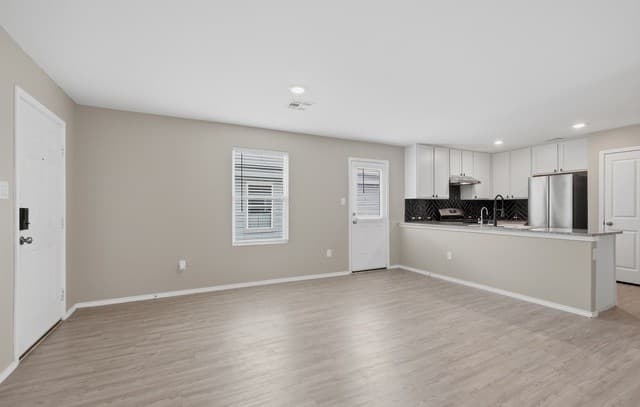 13810  Ostrich Run, San Antonio, TX 78252 — photo 4