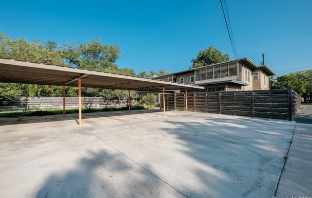 442 E Huisache Ave Unit D, San Antonio, TX 78212 — photo 17