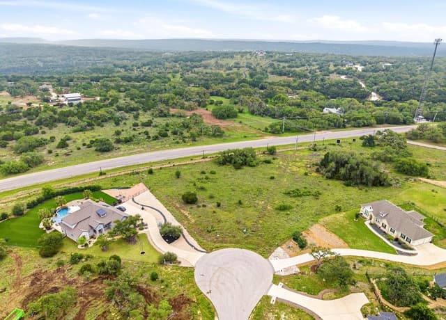 313  Pioneer Crest, New Braunfels, TX 78132 — photo 5