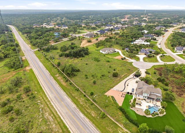 313  Pioneer Crest, New Braunfels, TX 78132 — photo 9