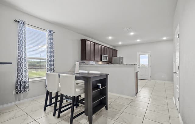6238  Longhurst, San Antonio, TX 78218 — photo 7