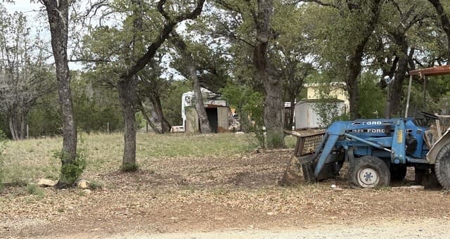 7513  Whartons Dock Rd, Bandera, TX 78003 — photo 3