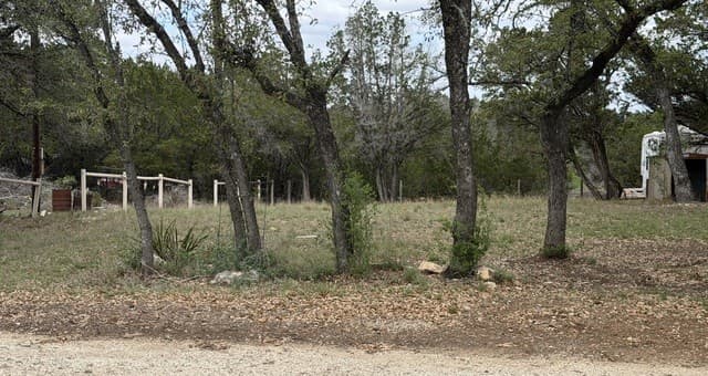 7513  Whartons Dock Rd, Bandera, TX 78003 — photo 4