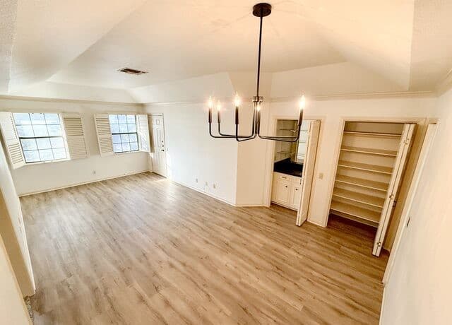 8415 Fredericksburg Rd Unit 1004