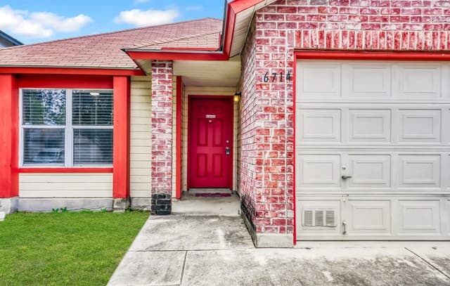 6714  Highland Grass, Converse, TX 78109 — photo 2