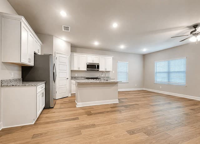 7158  Magnolia Creek Unit 201, San Antonio, TX 78252 — photo 3