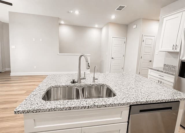 7158  Magnolia Creek Unit 201, San Antonio, TX 78252 — photo 4