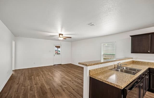 6746  Sabinal, San Antonio, TX 78252 — photo 14