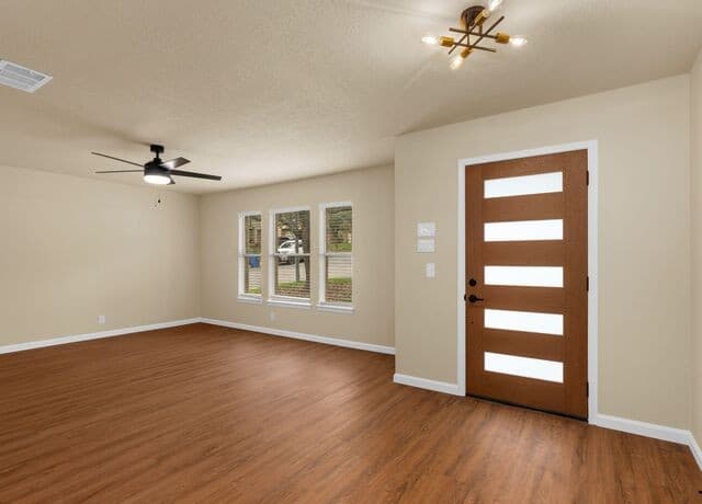 10802  Winter Creek, San Antonio, TX 78254 — photo 2