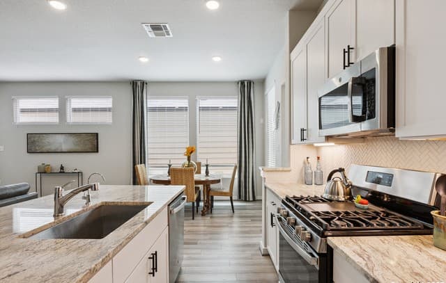 12718  Westeros Path, San Antonio, TX 78249 — photo 5