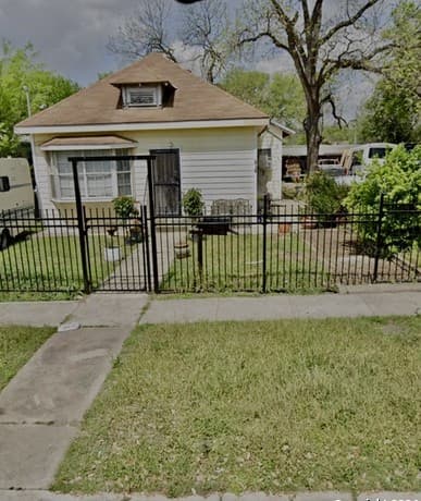 219 Vine St