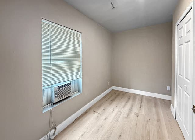 224 W Pyron Unit B, San Antonio, TX 78214 — photo 2