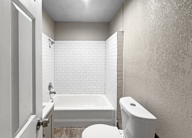 224 W Pyron Unit B, San Antonio, TX 78214 — photo 4