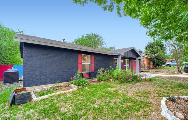 12006  El Sendero St, San Antonio, TX 78233 — photo 2