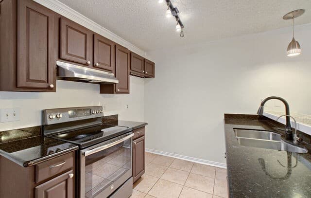 12006  El Sendero St, San Antonio, TX 78233 — photo 8