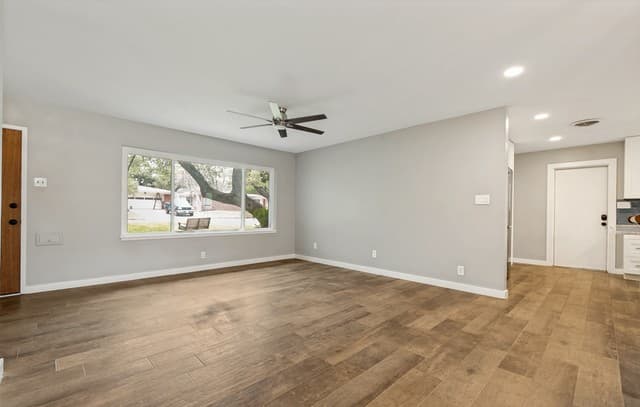 523 Woodcrest Dr, San Antonio, TX 78209 — photo 9