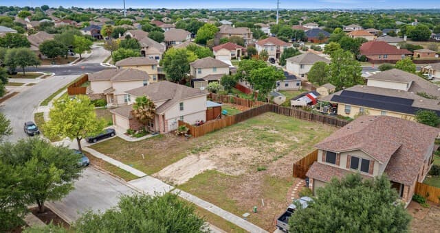 2531  Duval Dr, New Braunfels, TX 78130 — photo 3