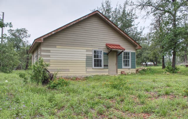 278  County Road 6862, Natalia, TX 78059 — photo 9