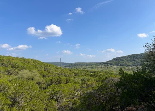 1362  Rockmoor, Canyon Lake, TX 78133 — photo 2