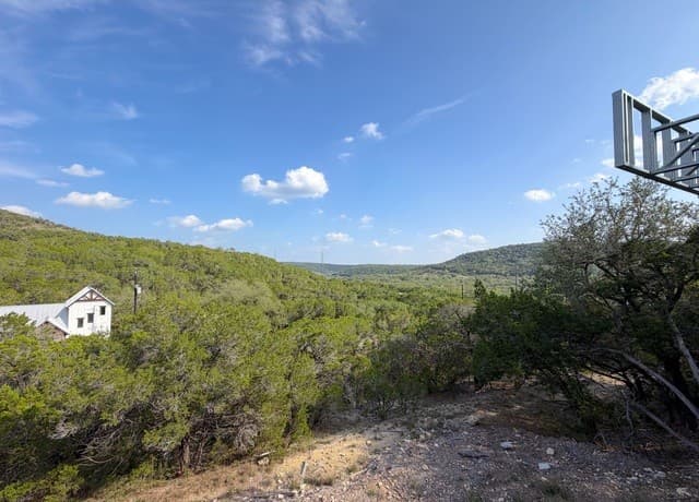 1362  Rockmoor, Canyon Lake, TX 78133 — photo 8