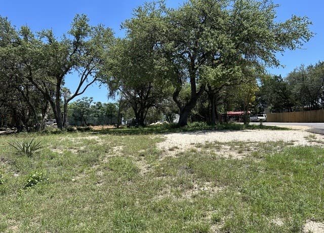 301  Greenwood St, Canyon Lake, TX 78133 — photo 9