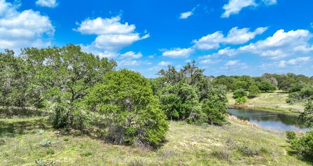 108  Misty Bend, Floresville, TX 78114 — photo 11
