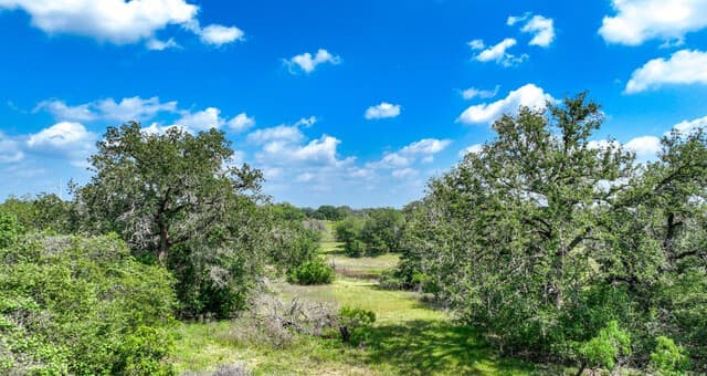 108  Misty Bend, Floresville, TX 78114 — photo 17
