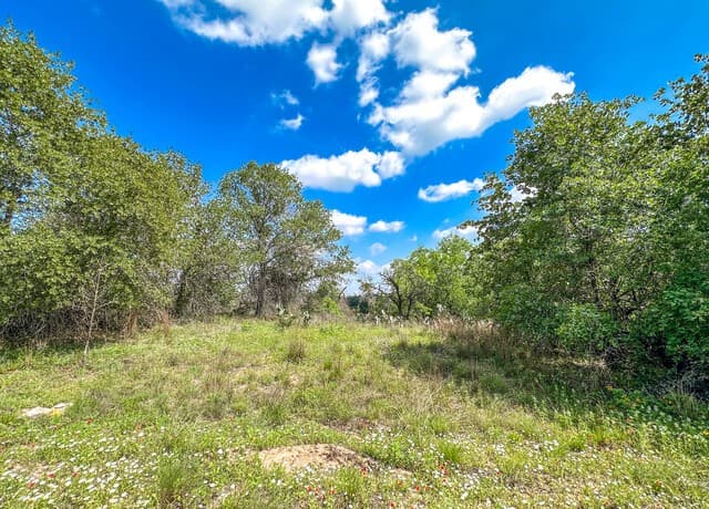 108  Misty Bend, Floresville, TX 78114 — photo 19