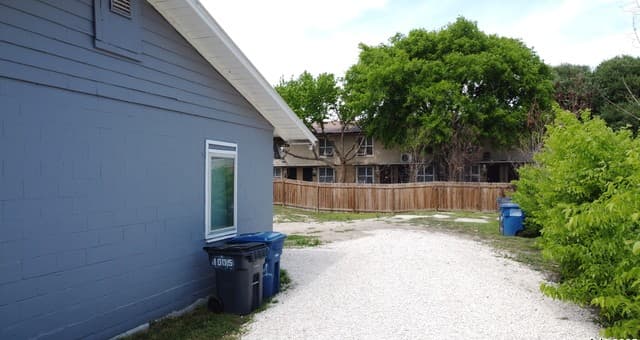 1007  El Paso St, San Antonio, TX 78207 — photo 2