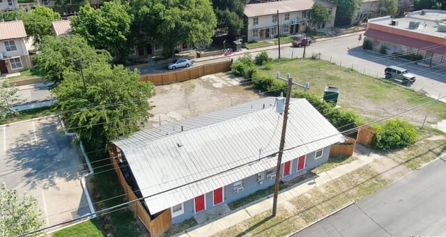 1007  El Paso St, San Antonio, TX 78207 — photo 4