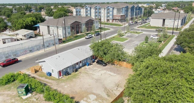 1007  El Paso St, San Antonio, TX 78207 — photo 5