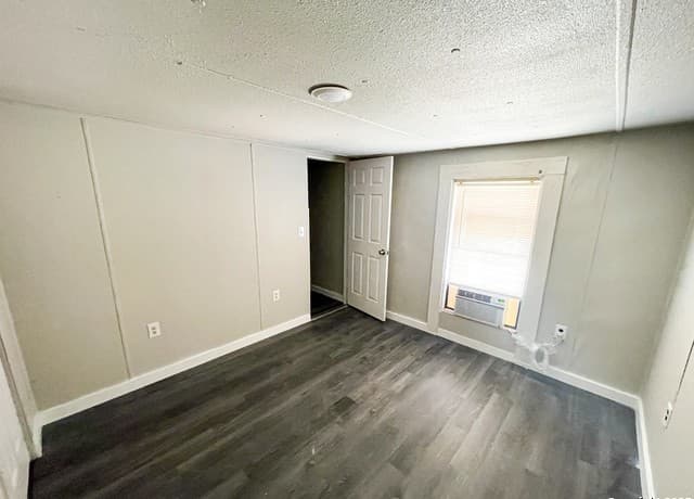 128  Winship Rd, Pleasanton, TX 78064 — photo 9