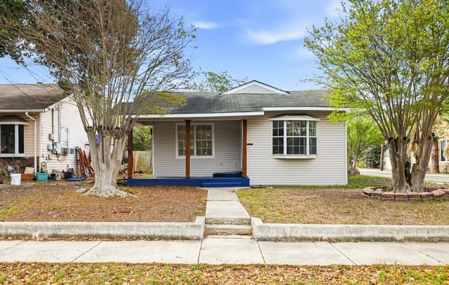 736 W Elsmere Pl