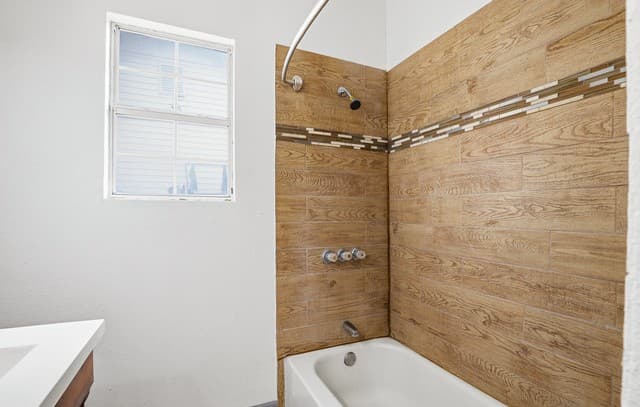 736 W Elsmere Pl, San Antonio, TX 78212 — photo 11