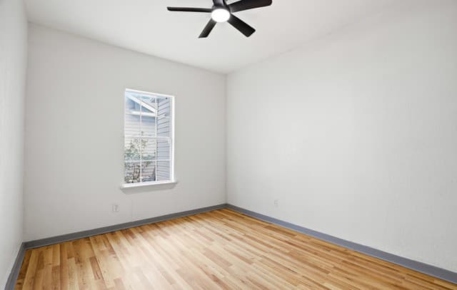 736 W Elsmere Pl, San Antonio, TX 78212 — photo 12