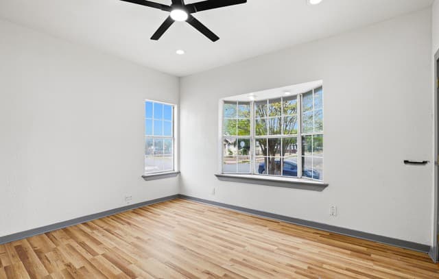 736 W Elsmere Pl, San Antonio, TX 78212 — photo 3
