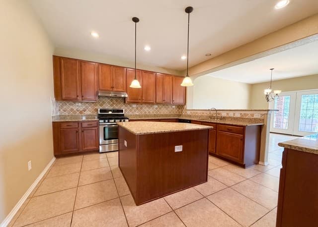 21234  Cinch Run, San Antonio, TX 78258 — photo 2