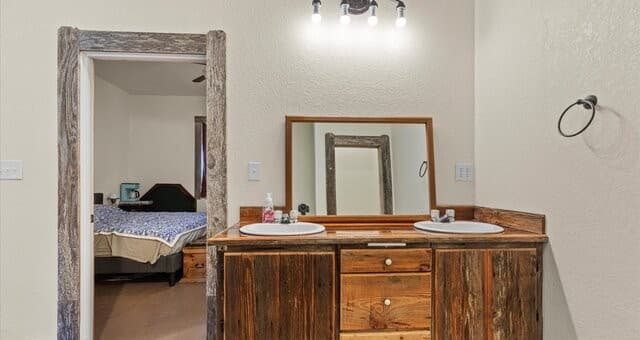 707  Creek Rd, Marion, TX 78124 — photo 13