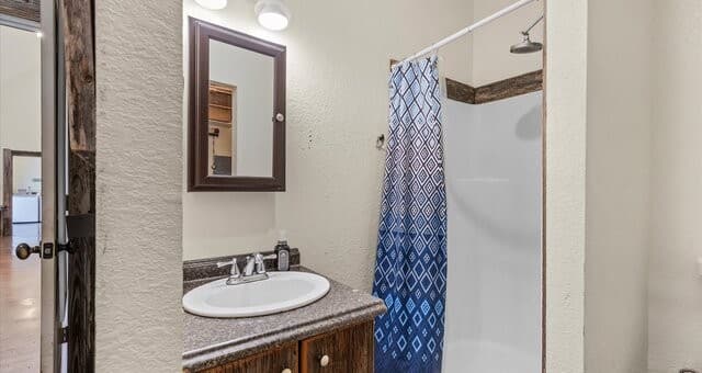 707  Creek Rd, Marion, TX 78124 — photo 17