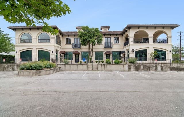 412 River Rd Unit 201