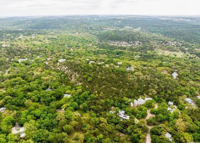 19019  Lookout Mountain Trail, Grey Forest, TX 78023 — photo 6
