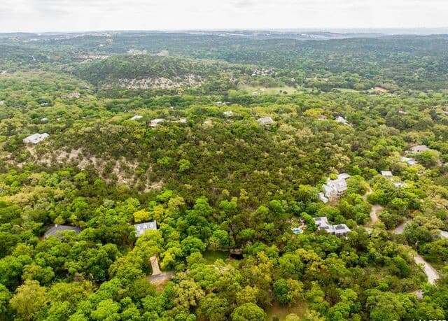 19019  Lookout Mountain Trail, Grey Forest, TX 78023 — photo 9