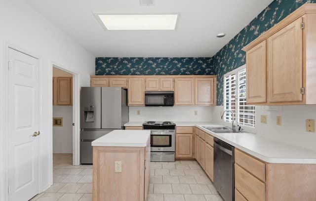 13719  Morningbluff Dr, San Antonio, TX 78216 — photo 18