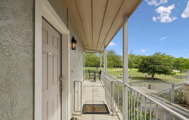 730 E Mather St Unit #F102, New Braunfels, TX 78130 — photo 11