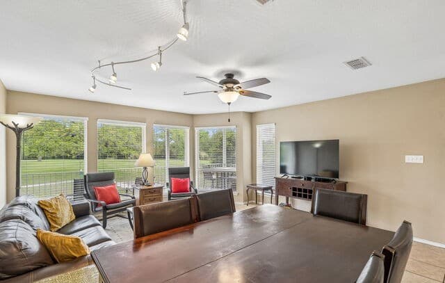 730 E Mather St Unit #F102, New Braunfels, TX 78130 — photo 15